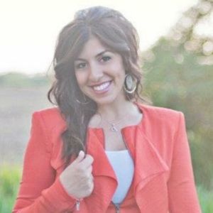 Meet your Posher, Daniela